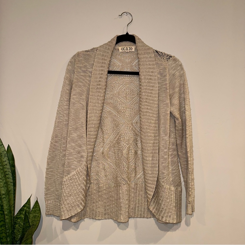 Knitted cardigan
